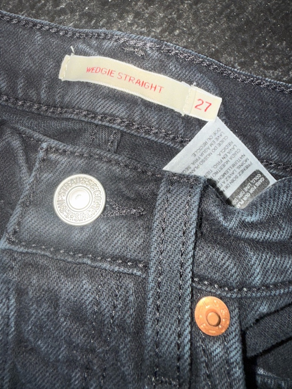 Levi's Wedgie Straight Women's Jeans in Black Denim